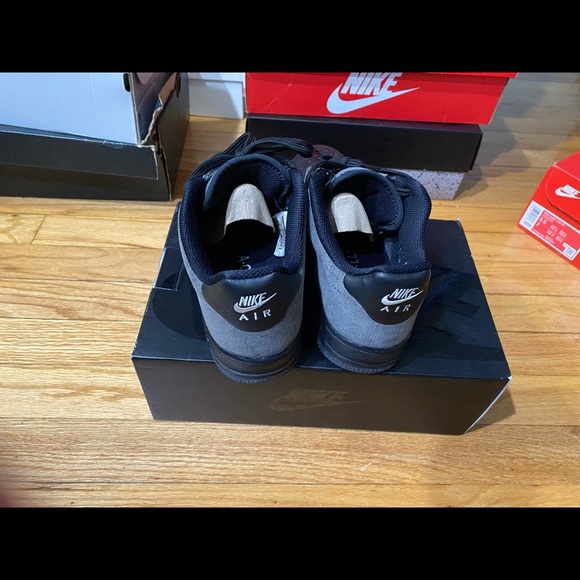 Nike black af1